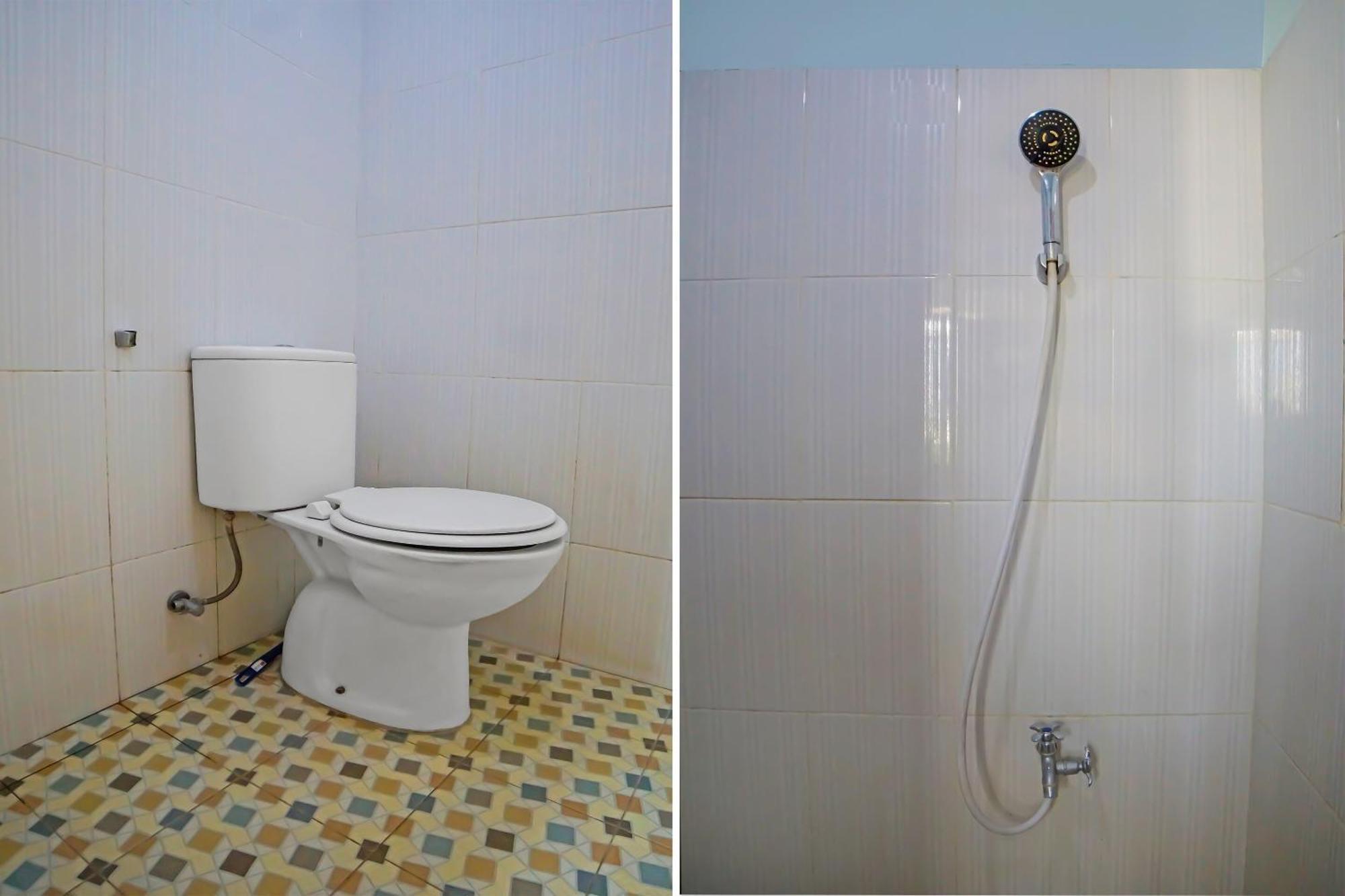 Oyo 92235 Guesthouse Rantang Medan Zewnętrze zdjęcie