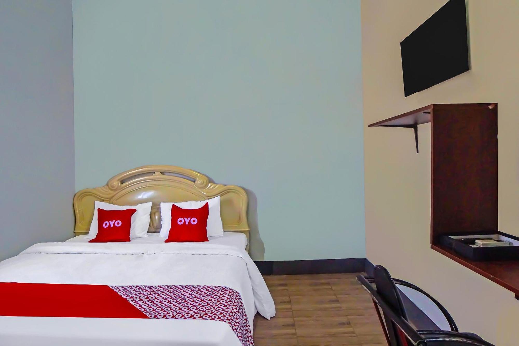 Oyo 92235 Guesthouse Rantang Medan Zewnętrze zdjęcie