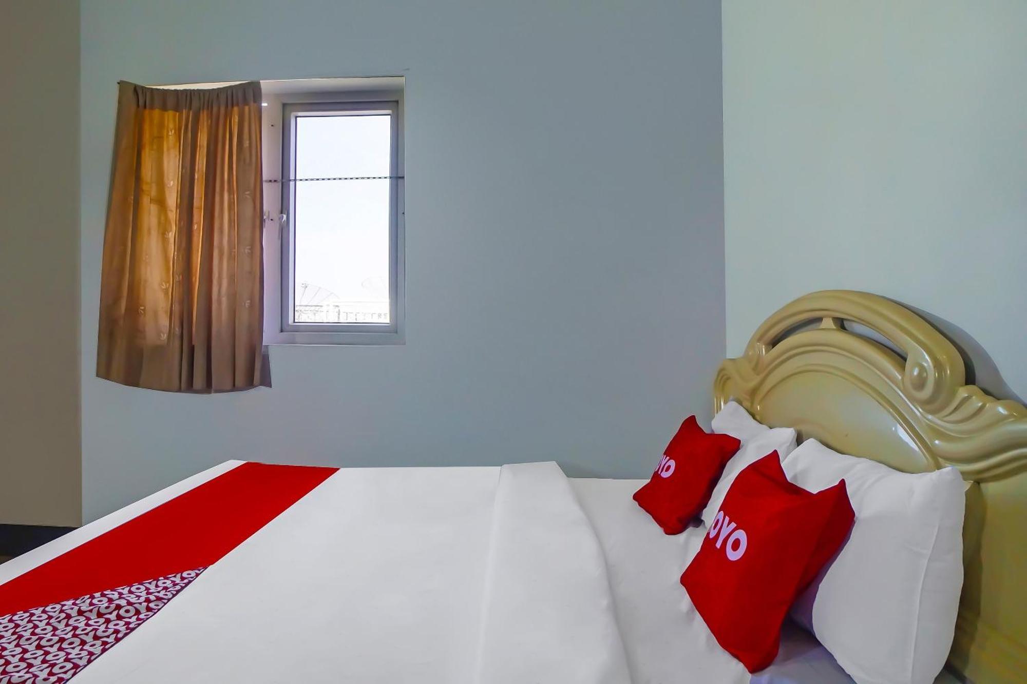 Oyo 92235 Guesthouse Rantang Medan Zewnętrze zdjęcie